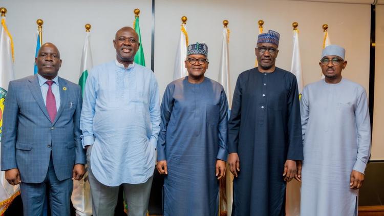 FG Meets Stakeholders to Resolve Dangote Refinery Impasse - Economic Confidential